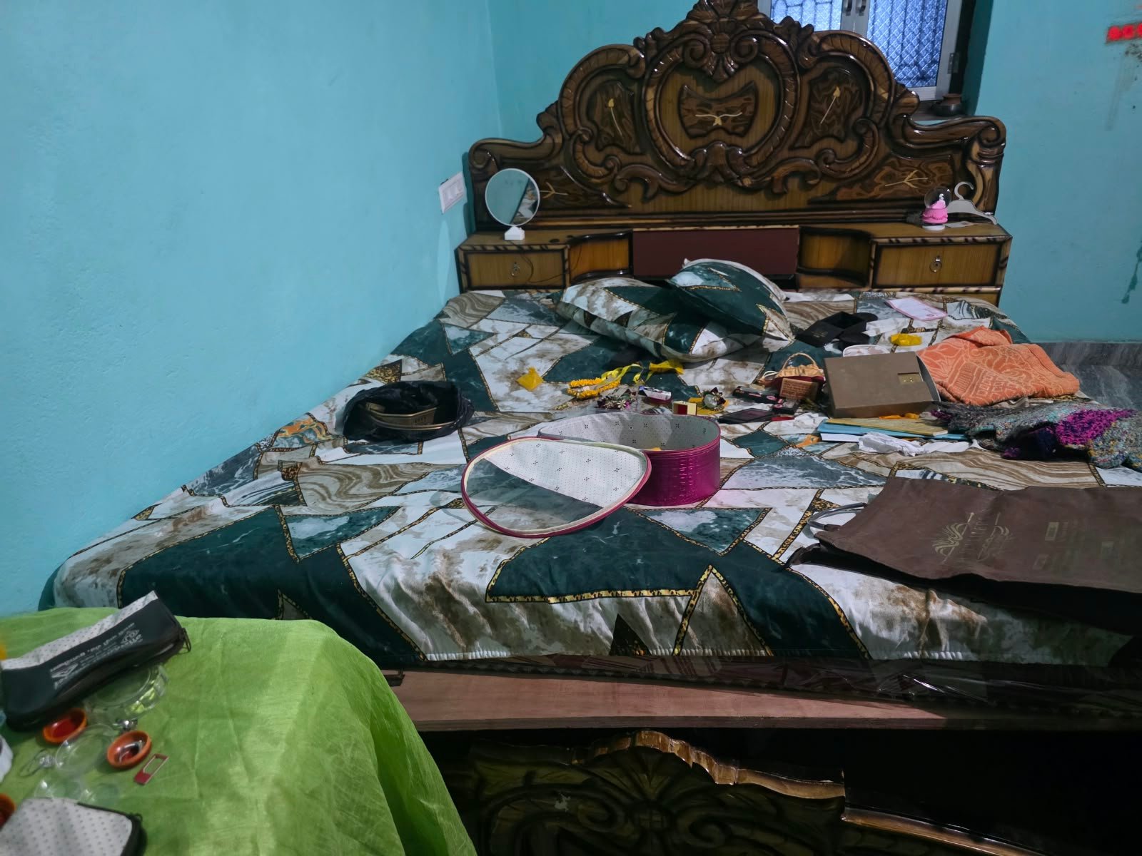 कटकमसांडी में दिनदहाड़े नहीं, रात के अंधेरे में बड़ी चोरी—घर का ताला तोड़कर ₹5 लाख के जेवरात व नकदी ले उड़े चोर